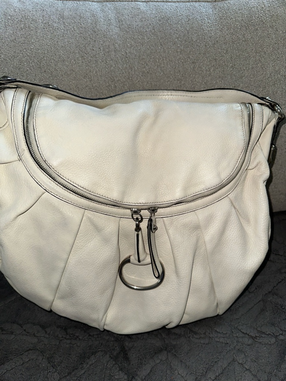 Gucci Soft Leather Hobo Bag in Light Gray - Picture 11 of 14